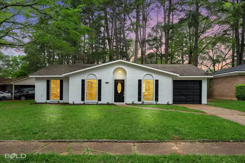 9008 Villanova Dr, Shreveport, LA 71118
