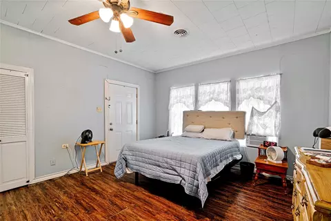 565 Monroe St, Deport, TX 75435 photo 8