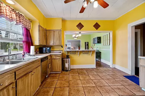 565 Monroe St, Deport, TX 75435 photo 6