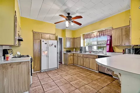 565 Monroe St, Deport, TX 75435 photo 7