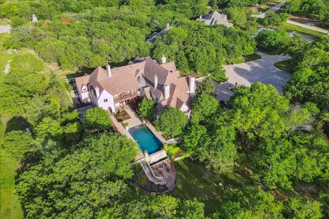 2505 Pelican Ct, Flower Mound, TX 75022