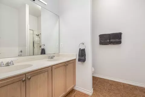 Bath - 117 Mitchell Cir, Terrell, TX 75160 photo 1 of 2