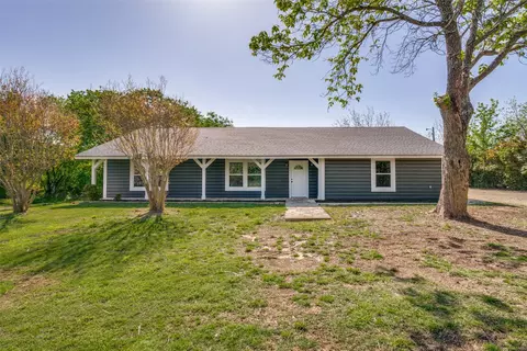 2741 Comanche Shadows Ct, Granbury, TX 76048