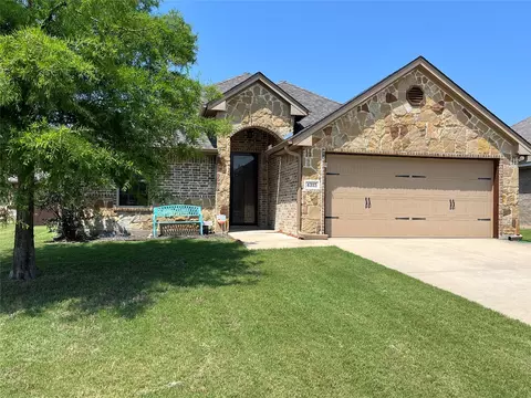 4315 Logan Cir, Granbury, TX 76049