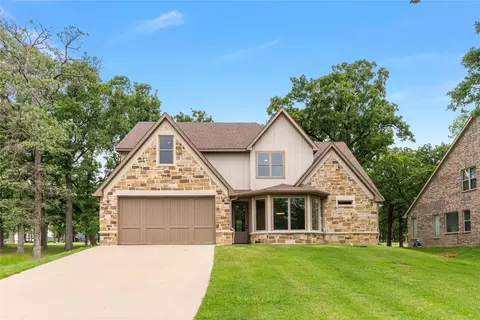 375 St Andrews Dr, Mabank, TX 75156