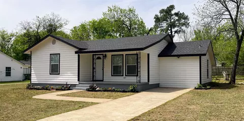 1703 5th Ave, Mineral Wells, TX 76067