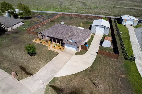 800 Overland Dr, Lowry Crossing, TX 75069