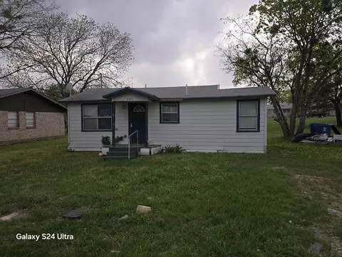 606 Santa Fe St, Alvarado, TX 76009