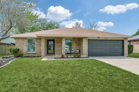 2933 Beachtree Ln, Bedford, TX 76021