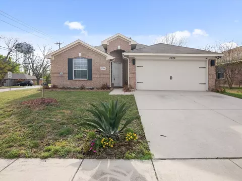 3724 Chapin Ct, Fort Worth, TX 76116