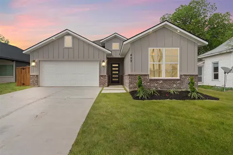 425 E Walnut St, Hillsboro, TX 76645