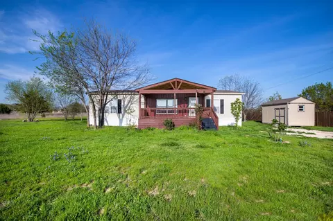 2205 Mourning Dove Dr, Venus, TX 76084