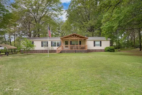 10726 Southern Rdg W, Keithville, LA 71047