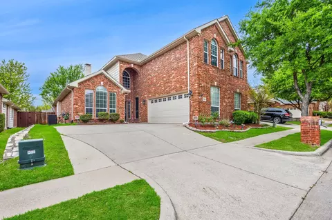8305 Laughing Waters Trl, Mckinney, TX 75070