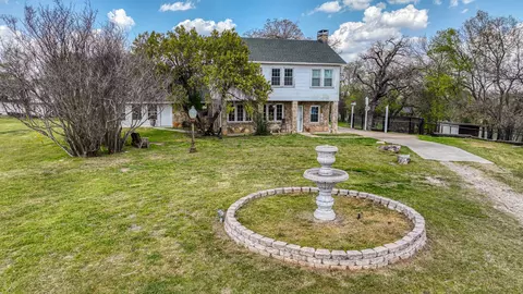 7350 Briar Rd, Azle, TX 76020
