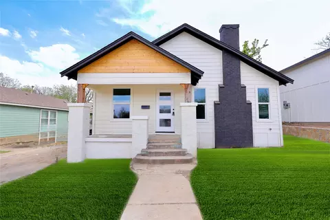 1036 E Harvey Ave, Fort Worth, TX 76104