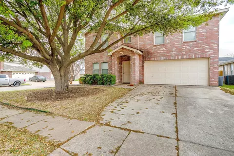8701 Hunters Trl, Fort Worth, TX 76123