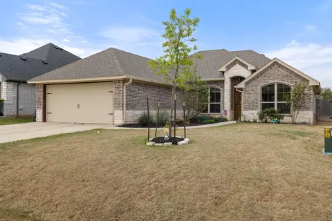 3306 Arrow Creek Dr, Granbury, TX 76049