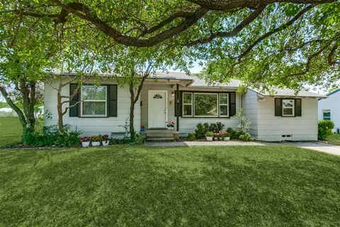 310 Hillcrest Ave, Richardson, TX 75081