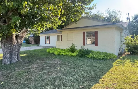 5621 Neystel Rd, Fort Worth, TX 76134