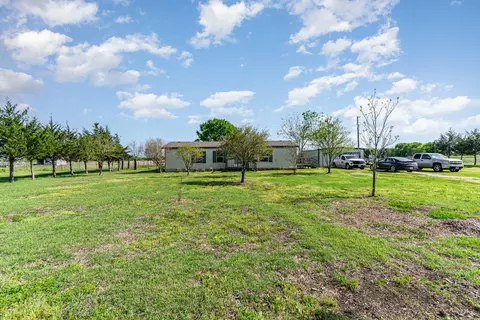 511 Ewing Rd, Ferris, TX 75125 photo 9