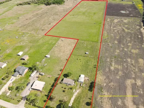 511 Ewing Rd, Ferris, TX 75125 photo 3