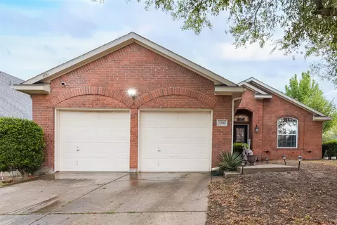 4900 Kingfisher Ln, Mesquite, TX 75181