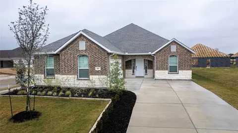 539 Tom Ln, Red Oak, TX 75154