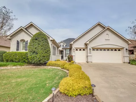 9300 Freeport Dr, Denton, TX 76207