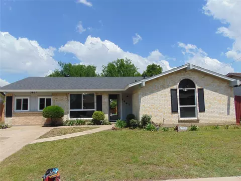 3461 Pacesetter Dr, Dallas, TX 75241