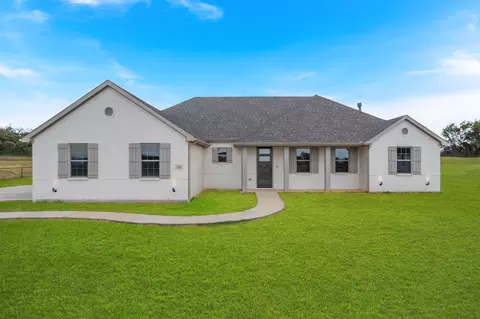 320 Monument Pl, Azle, TX 76020
