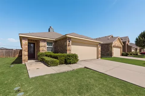 1317 Silver Ln, Aubrey, TX 76227