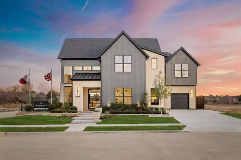 8413 Witt St, North Richland Hills, TX 76182