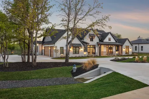 Exterior - 1331 Ranchview Rd, Argyle, TX 76226 photo 2 of 9