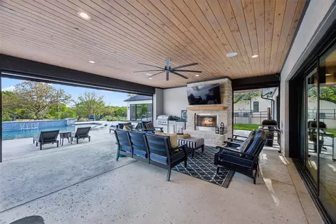 Exterior - 1331 Ranchview Rd, Argyle, TX 76226 photo 6 of 9
