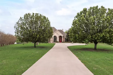 328 Scenic View Dr, Aledo, TX 76008