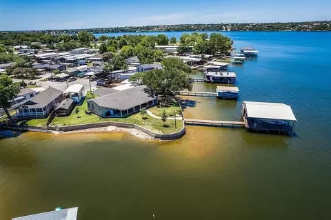 6501 Ashley Ct, Granbury, TX 76049