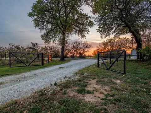 7414 Cr 180, Bangs, TX 76823 photo 6
