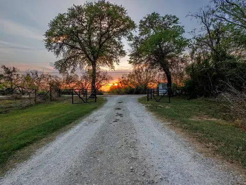 7414 Cr 180, Bangs, TX 76823 photo 5
