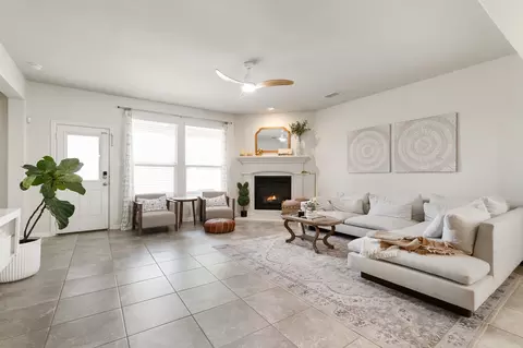 616 Dunster Ln, Saginaw, TX 76131