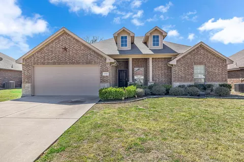1703 Abaco Dr, Mansfield, TX 76063