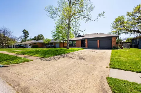 719 Dumont Dr, Richardson, TX 75080