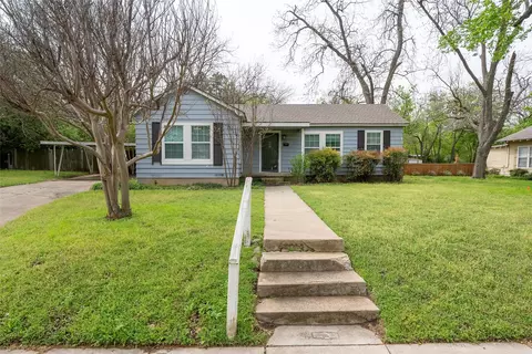 907 Anderson St, Denton, TX 76201