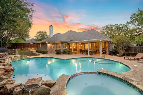 1002 Pine Meadow Ct, Southlake, TX 76092