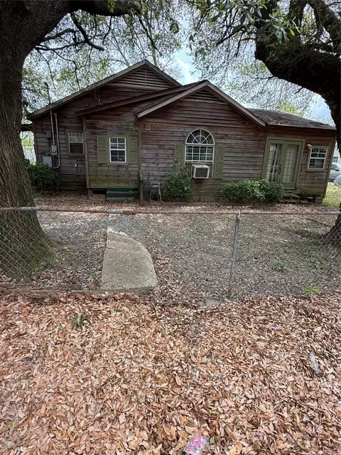 714 Carrollton St, Bossier City, LA 71112
