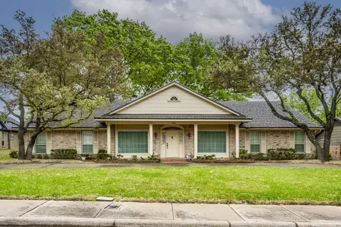 1210 Coventry Ln, Duncanville, TX 75137