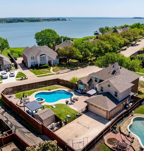 5213 Natchez Dr, Rowlett, TX 75088