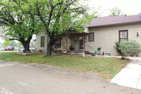 613 N Graham St, Stephenville, TX 76401
