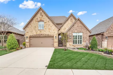 1820 Halifax St, Roanoke, TX 76262