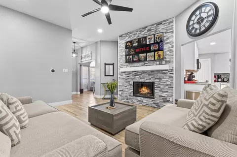 2106 Savannah Dr, Mansfield, TX 76063